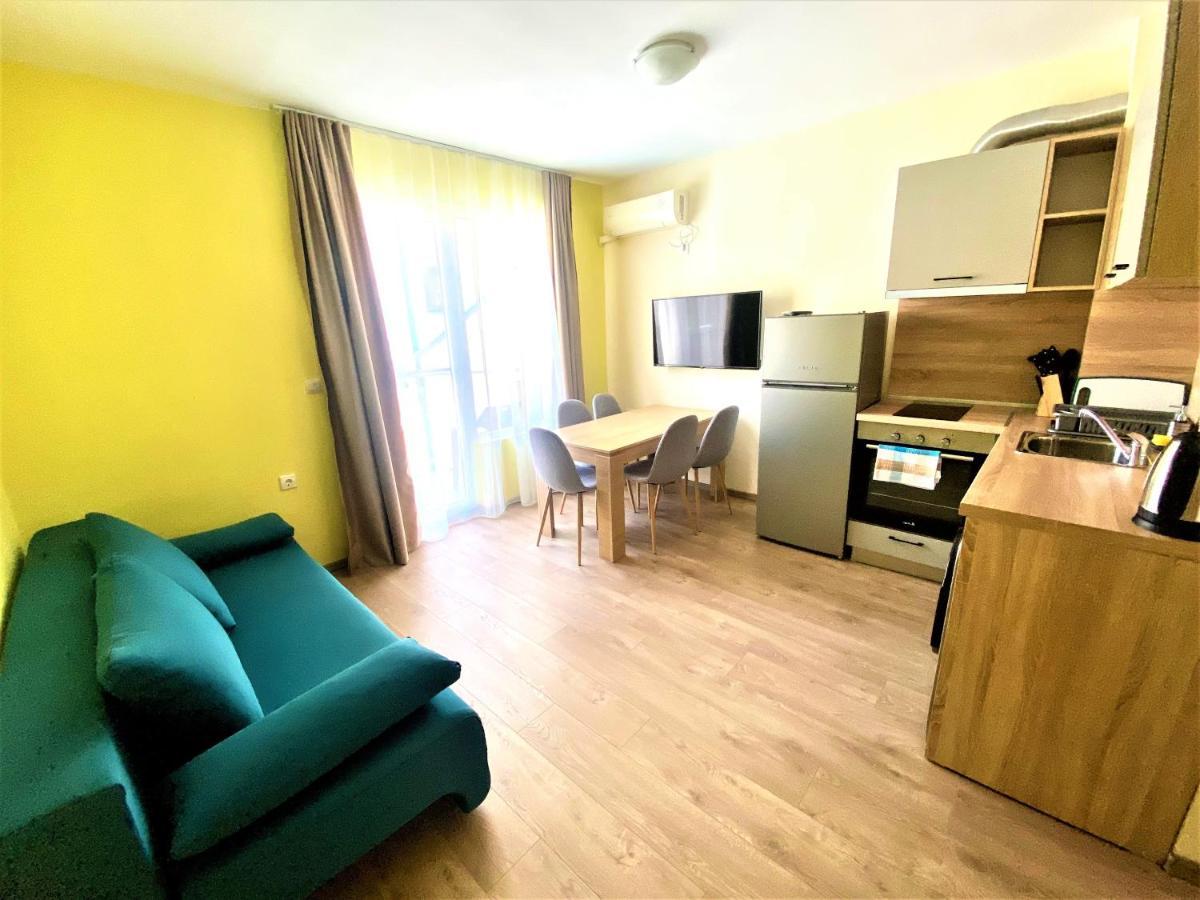 Solei Apartments بريمورسكو المظهر الخارجي الصورة